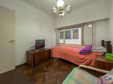 Departamento de 3 dormitorios más dependencias de servicio en Barrio Martin