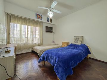 Departamento de 3 dormitorios más dependencias de servicio en Barrio Martin