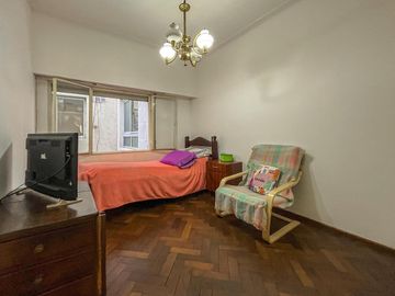 Departamento de 3 dormitorios más dependencias de servicio en Barrio Martin