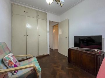 Departamento de 3 dormitorios más dependencias de servicio en Barrio Martin