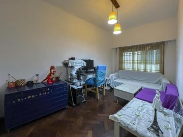 Departamento de 3 dormitorios más dependencias de servicio en Barrio Martin