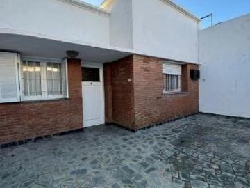 PH en venta - 4 Dormitorios 2 Baños - 141Mts2 - Tolosa