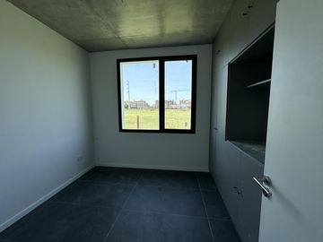 Venta casa tres dormitorios los pasos golf fisherton