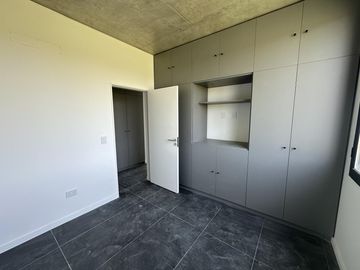 Venta casa tres dormitorios los pasos golf fisherton