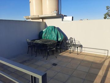 Villa Devoto - 2  amb imperdible duplex! con cochera y terraza propia!BENITO JUÁREZ Y SIMBRON