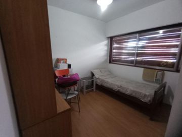 Venta Casa 7 Amb. S/Lote 10x35M² en Villa Luzuriaga  Muy buen Estado con Fondo libre