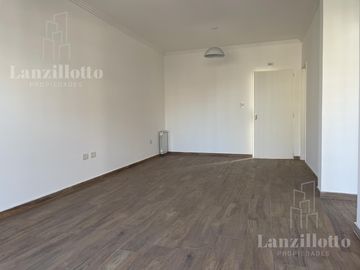 ALQUILER  DE  DEPARTAMENTO 3 AMB CON COCHERA A ESTRENAR