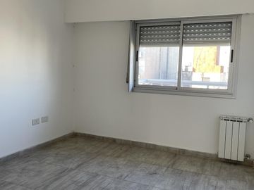 ALQUILER  DE  DEPARTAMENTO 3 AMB CON COCHERA A ESTRENAR