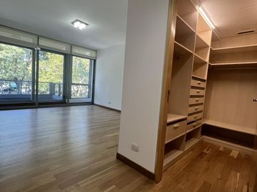 Exclusivo alquiler sin muebles	en el destacado Madero Center