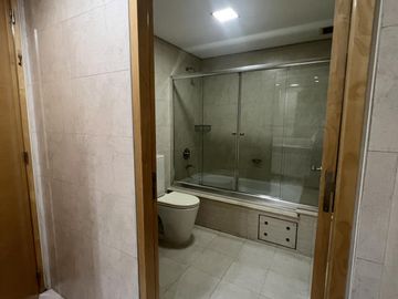 Exclusivo alquiler sin muebles	en el destacado Madero Center