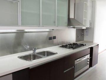 Exclusivo alquiler sin muebles	en el destacado Madero Center