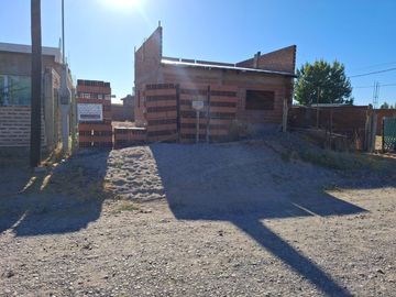 Se vende casa en construcción