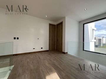 Casa en venta en el Yacht Nordelta con 4 dormitorios y salida al río Luján