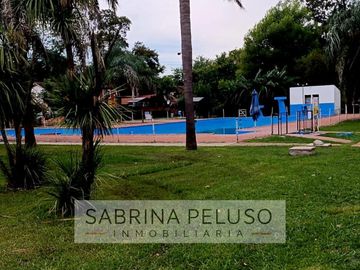 Casa en  barrio Las Acacias