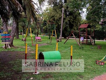 Casa en  barrio Las Acacias