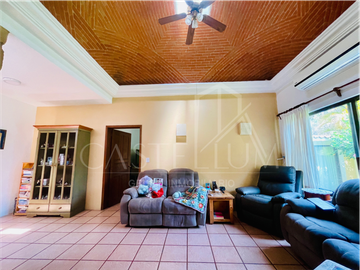 Casa con alberca en Condominio Residencial Sumiya Jiutepec-Morelos