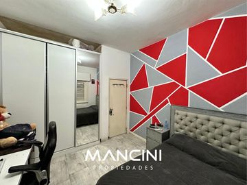 Casa en venta de 3 ambientes con cocheras - Villa Ballester