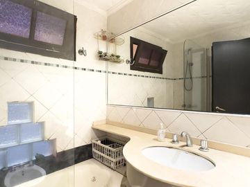 Casa en Venta 6 Ambientes 3 Dormitorios Zona Nuestra Señora De Lourdes Rosario