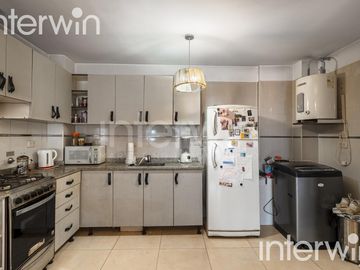 Departamento - Monoambiente con balcón - Flores - Venta