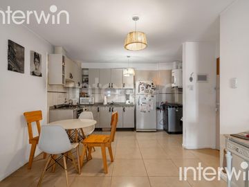 Departamento - Monoambiente con balcón - Flores - Venta
