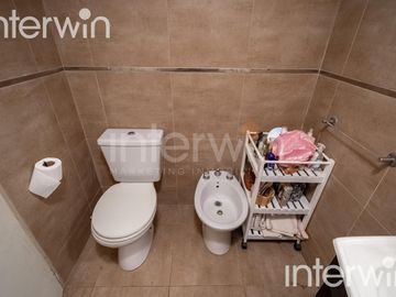 Departamento - Monoambiente con balcón - Flores - Venta