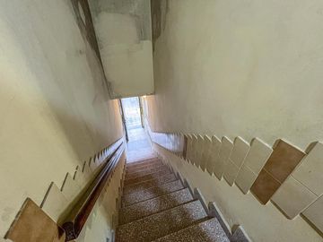 Casa de pasillo en PA con 2 dormitorios y terrazas en Alberdi