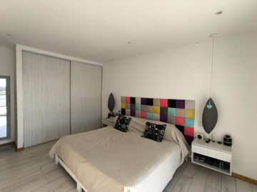VENTA CASA A LA LAGUNA AREA 7 SAN SEBASTIAN