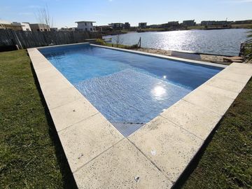 VENTA CASA A LA LAGUNA AREA 7 SAN SEBASTIAN