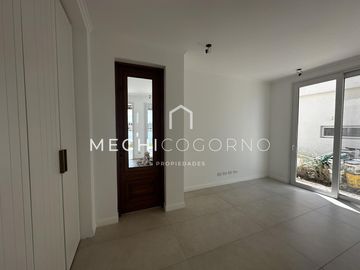 Casa en venta de 4 dormitorios en Santa Ana, Villa Nueva