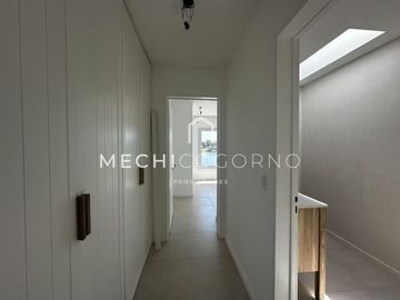 Casa en venta de 4 dormitorios en Santa Ana, Villa Nueva