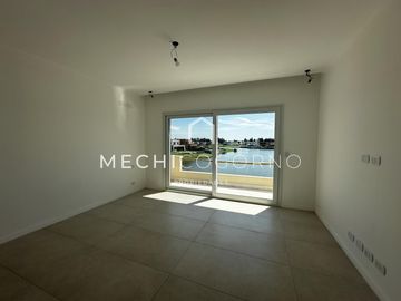 Casa en venta de 4 dormitorios en Santa Ana, Villa Nueva