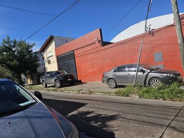 Depósito en venta - 2 Baños - Cocheras - 600Mts2 - Villa Ballester
