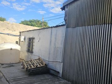 Depósito en venta - 2 Baños - Cocheras - 600Mts2 - Villa Ballester