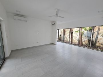 UNA PLANTA esquina RESID DEL MAYAB Temozon