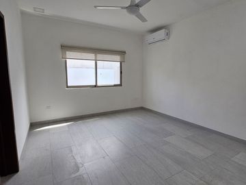 UNA PLANTA esquina RESID DEL MAYAB Temozon