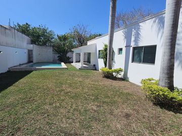 UNA PLANTA esquina RESID DEL MAYAB Temozon