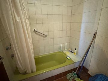 Chalet 7 amb sobre 2 lotes. Parque Luro