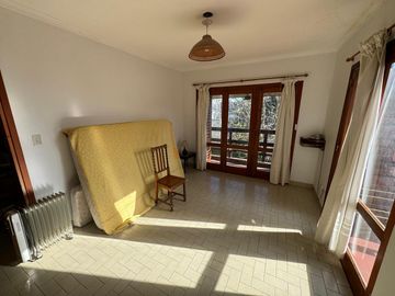 Chalet 7 amb sobre 2 lotes. Parque Luro