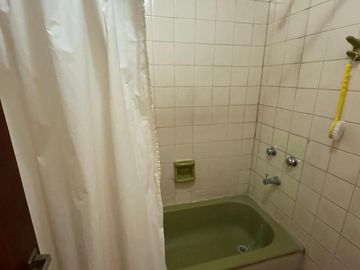 Chalet 7 amb sobre 2 lotes. Parque Luro