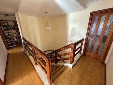 Chalet 7 amb sobre 2 lotes. Parque Luro