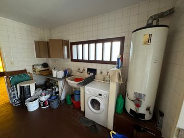Chalet 7 amb sobre 2 lotes. Parque Luro