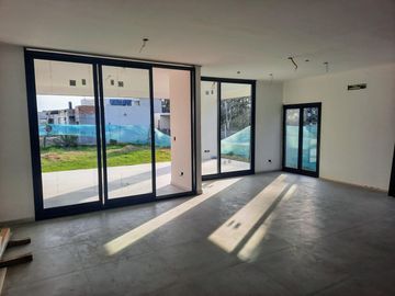 VENTA - Casa - 3 dormitorios - Puerto Roldán