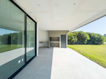 VENTA - Casa - 3 dormitorios - Puerto Roldán