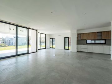 VENTA - Casa - 3 dormitorios - Puerto Roldán