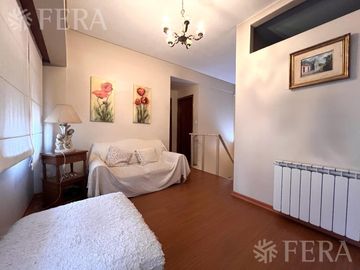 Venta casa 4 ambientes con piscina en Wilde