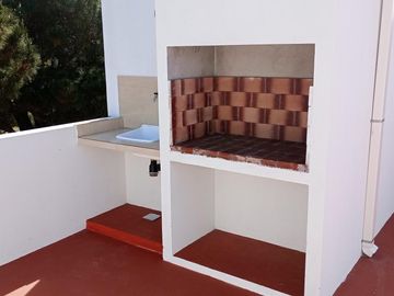 Departamento en venta - 2 Dormitorios 1 Baño - Cochera - 94Mts2 - San Bernardo del Tuyú