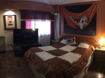 CASA 4 AMB CON GARAJE, PARQUE Y QUINCHO EN Zona Caisamar