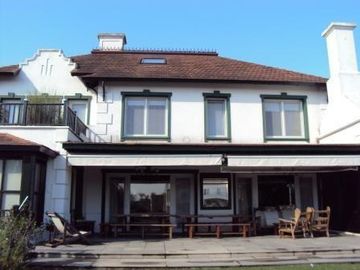 Casa  en Venta 5 dorm. 1 dorm en PB en La Isla, Nordelta, Tigre