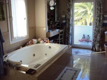 Casa  en Venta 5 dorm. 1 dorm en PB en La Isla, Nordelta, Tigre