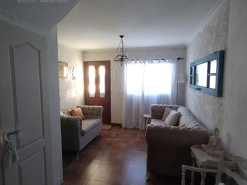 Triplex en venta - Jardines de Escobar